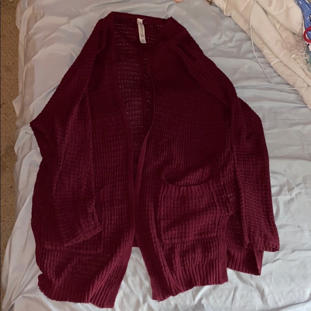 ABERCROMBIE AND FITCH MAROON CARDIGAN
